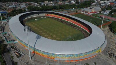 Jugadores de Llaneros FC de Villavicencio en el estadio Bello Horizonte